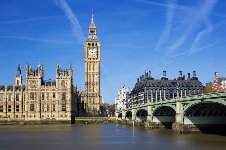 Houses of Parliament, London Image Credit: vwalakte-Freepik